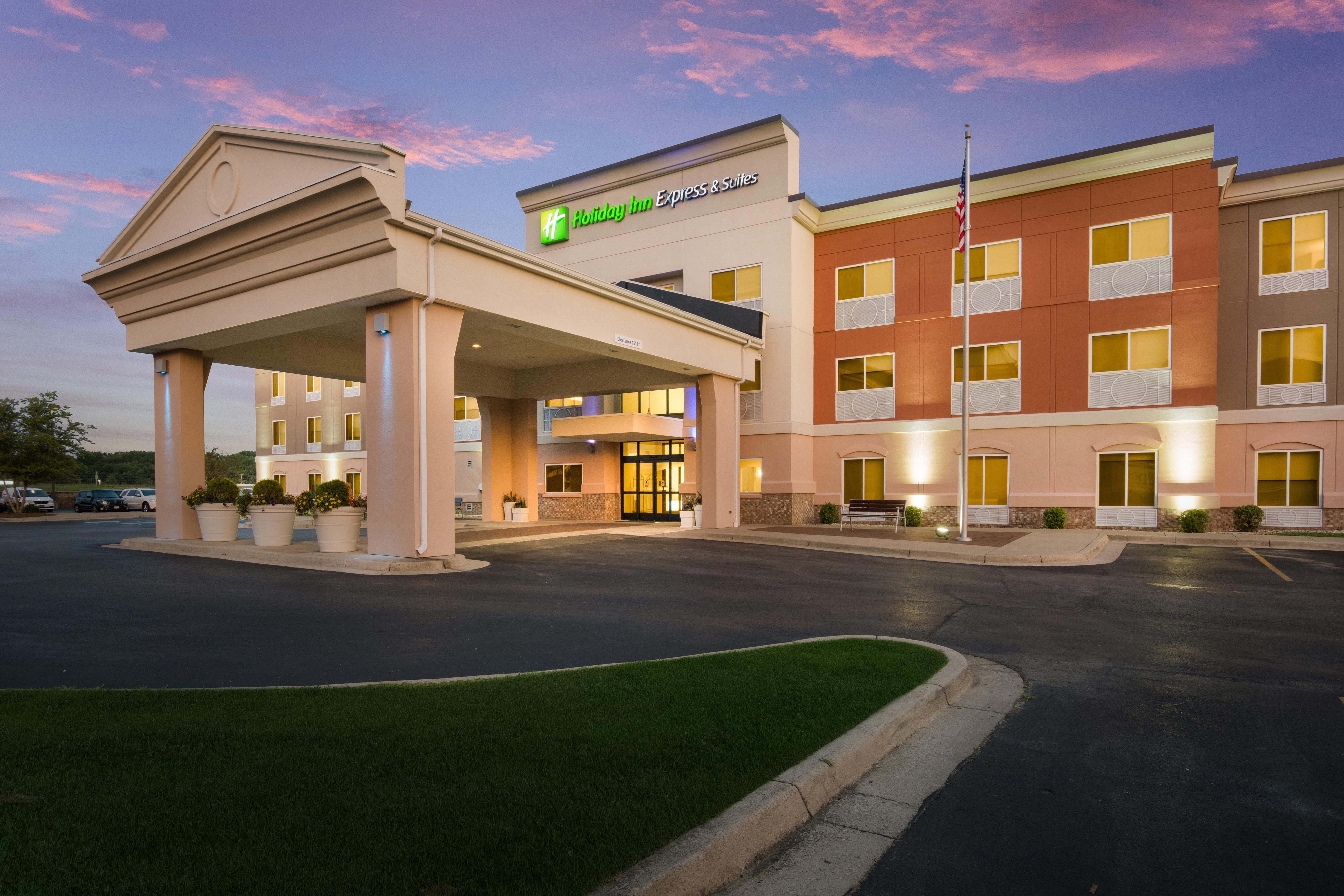 Holiday Inn Express Hotel & Suites Jasper By Ihg Exterior photo